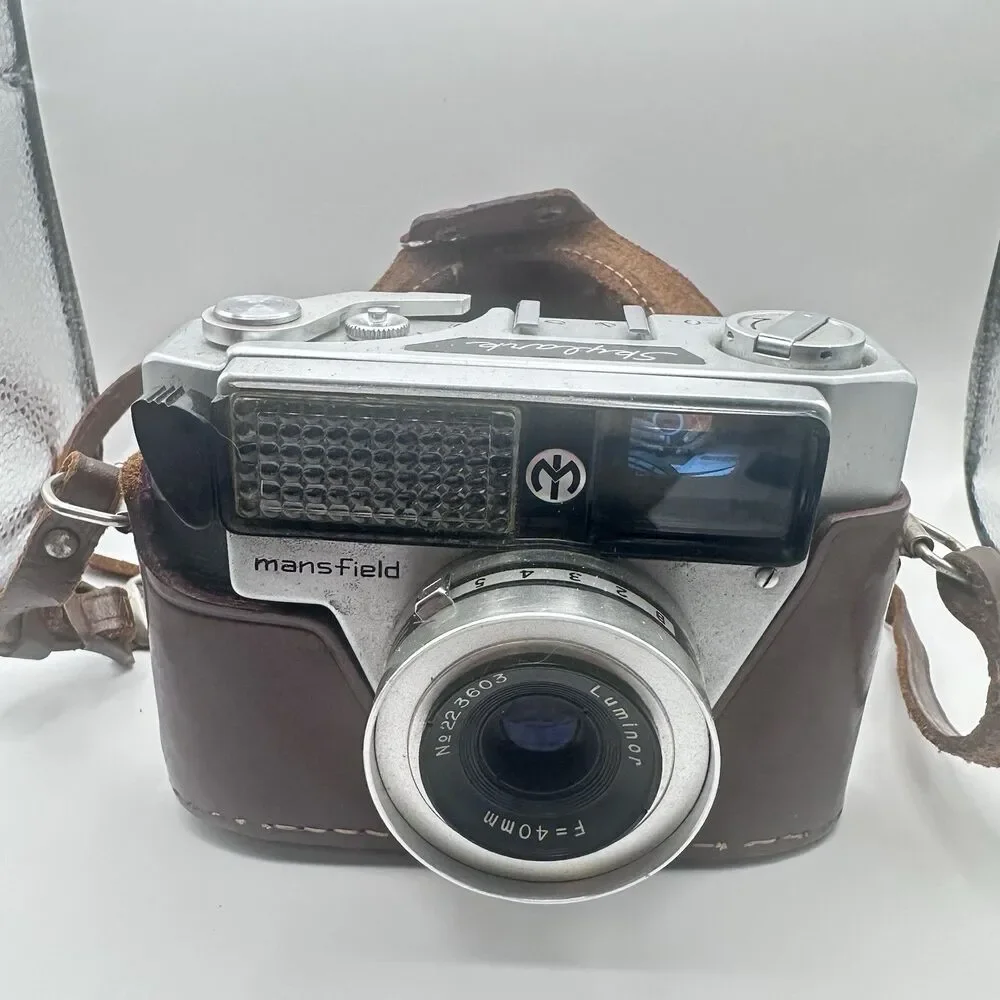 Vintage Mansfield Skylark 35mm Film Viewfinder Camera – Untested